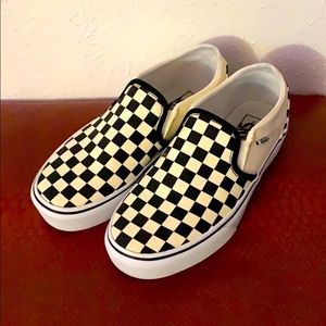 Platform Vans black/off white NWOT 7.5 Wide